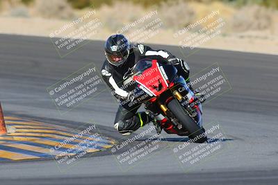 media/Dec-18-2022-SoCal Trackdays (Sun) [[8099a50955]]/Turn 10 (140pm)/